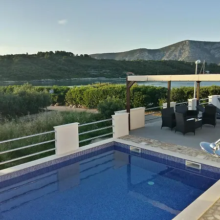 Fei Fei 2 Apartment *