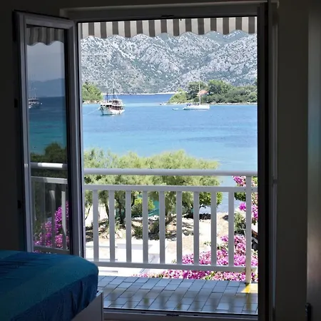 Fei Fei 2 Račišće