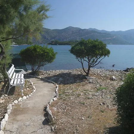 Fei Fei 2 Apartment *